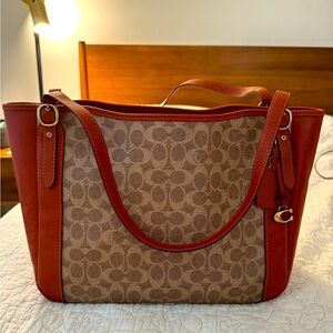 Coach Alana Tote in Signature Canvas Rust / Khaki Brass hw
